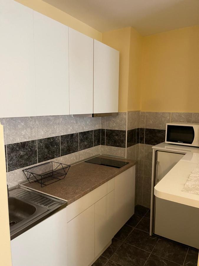 Trident Apartments 2 Ni Eksteriør bilde